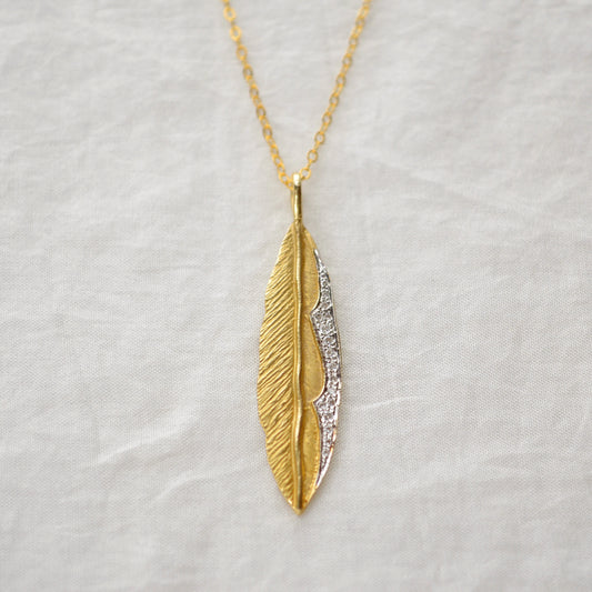 I. Reiss 14k Gold and Diamond Feather Pendant Necklace
