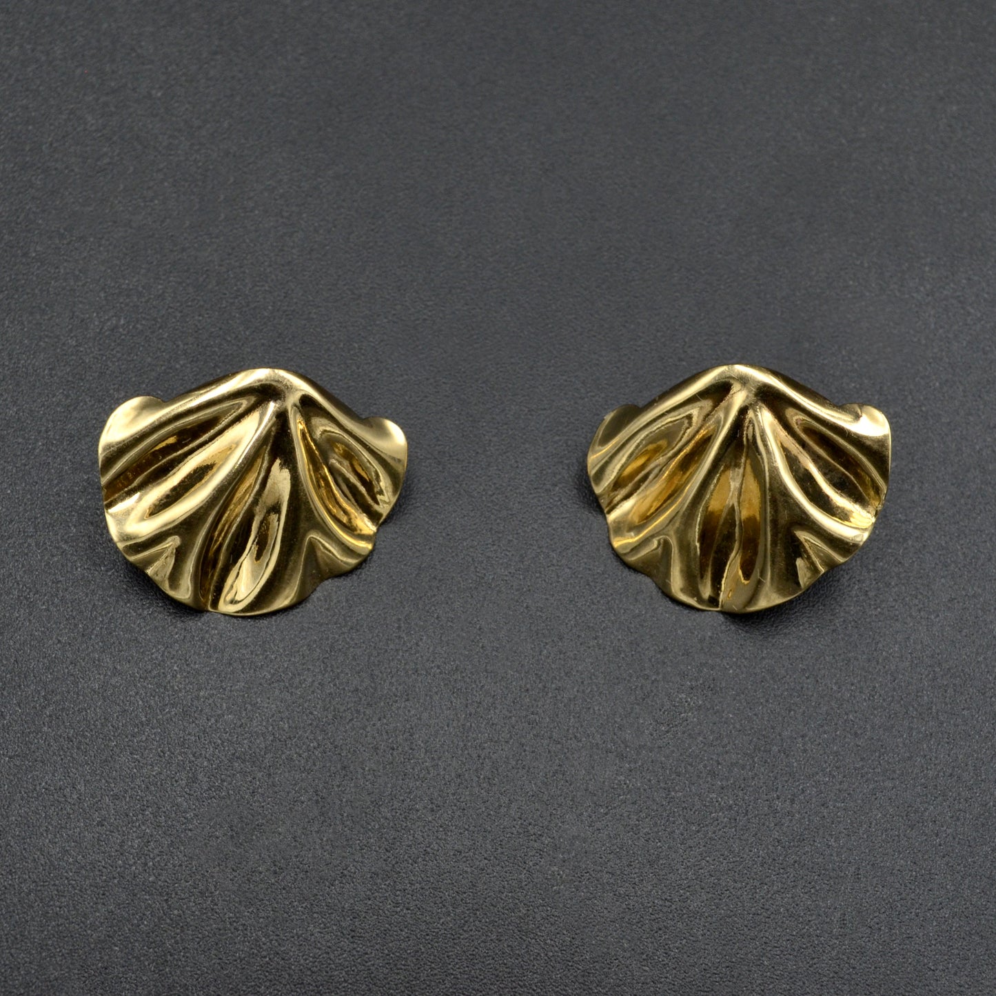 Vintage 14k Gold Fan Earrings