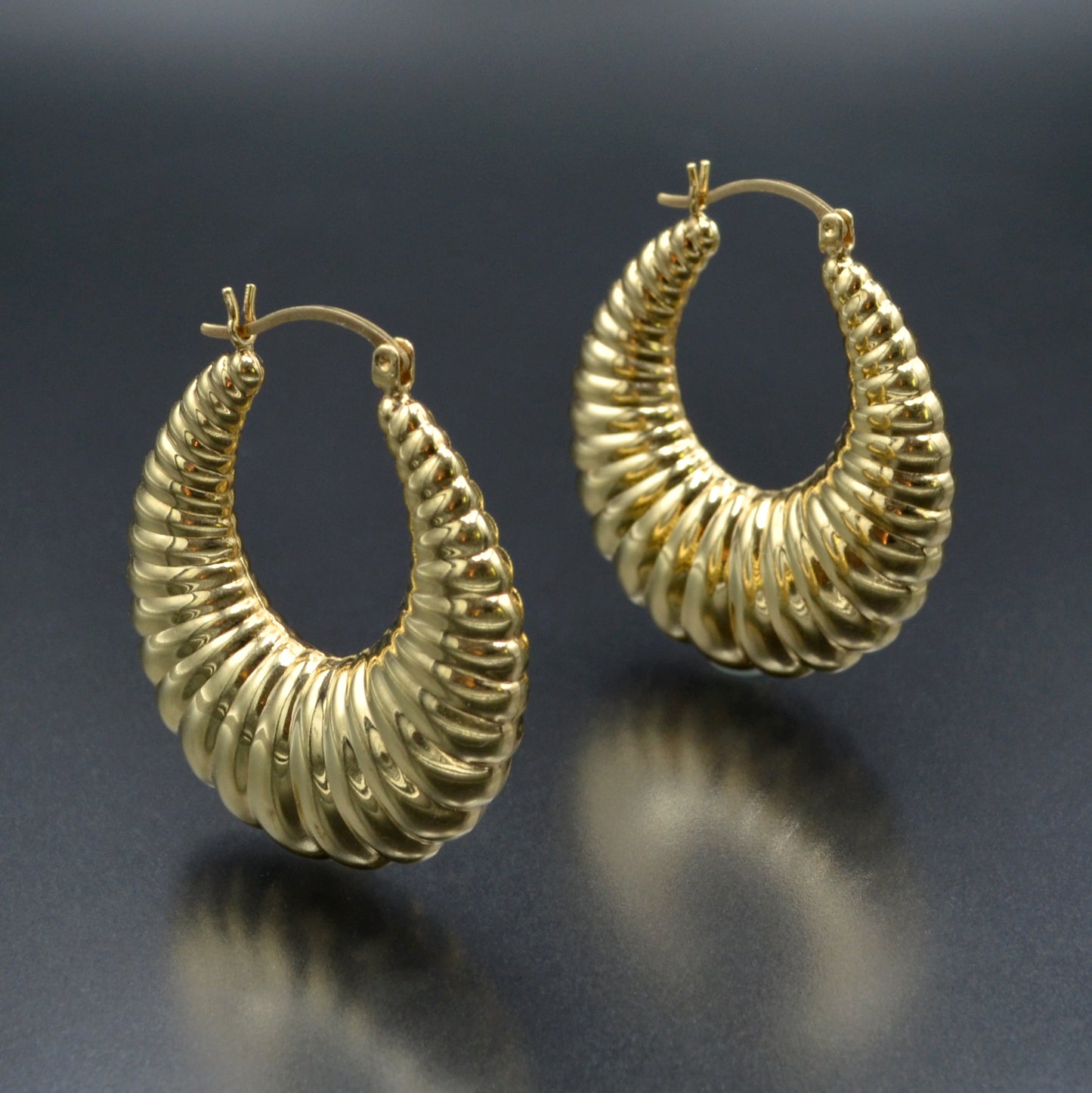 Vintage 10k Gold Shrimp Earrings