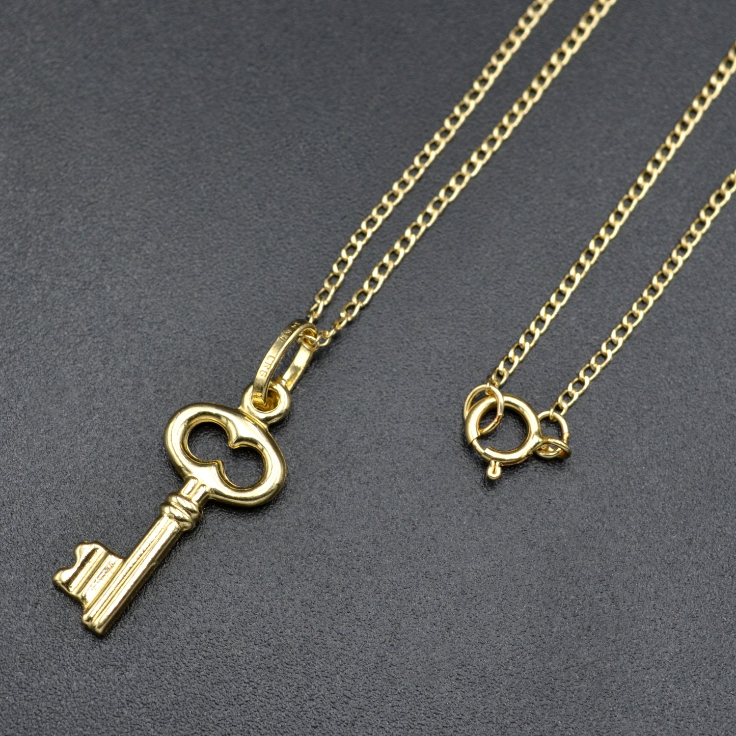 Vintage 14k Gold Skeleton Key Charm Pendant Necklace