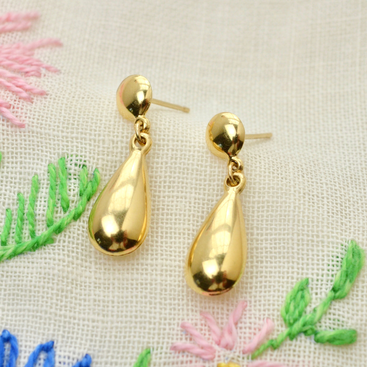 Vintage 14 Karat Gold Teardrop Earrings