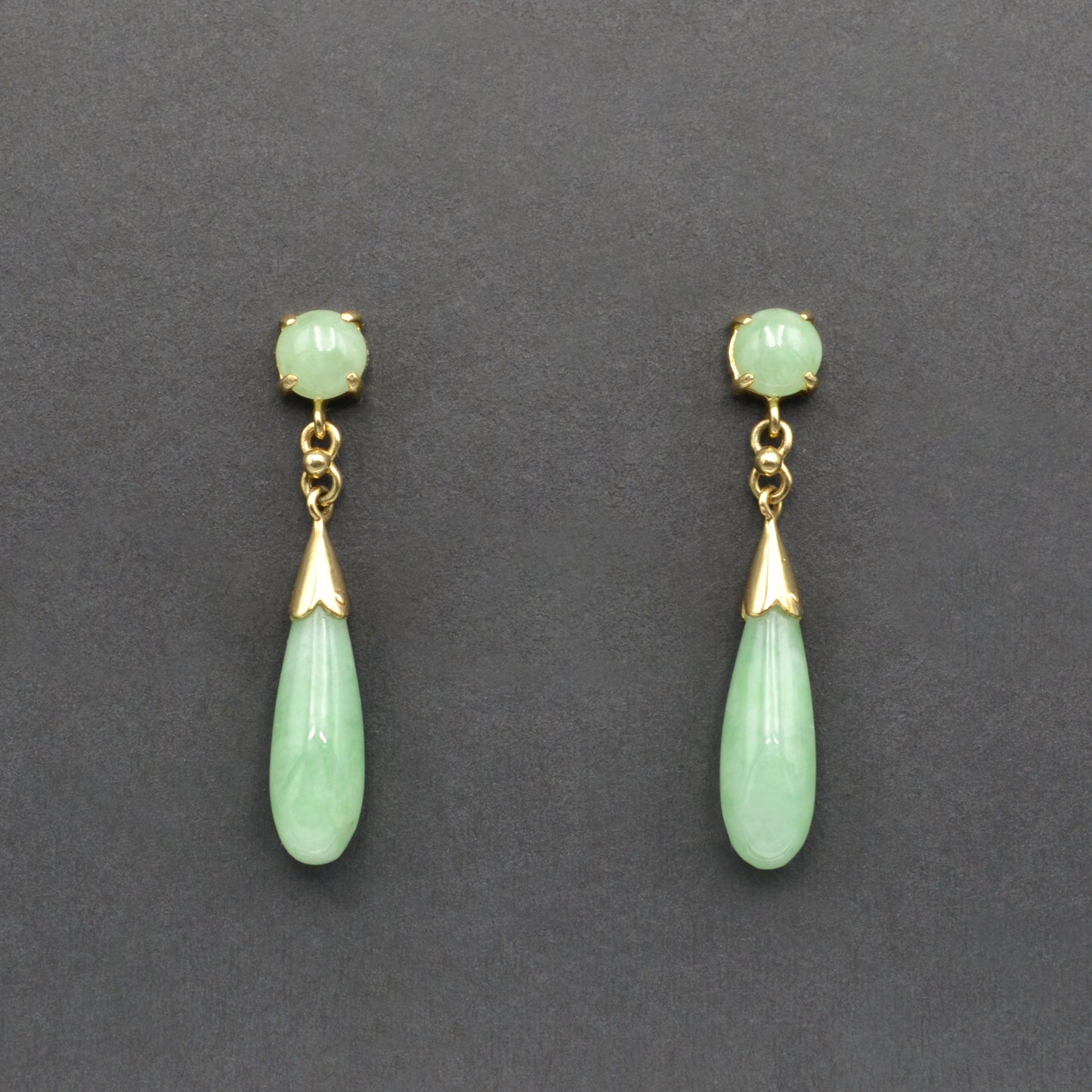 Vintage Light Green Jadeite Jade and 14k Gold Drop Earrings