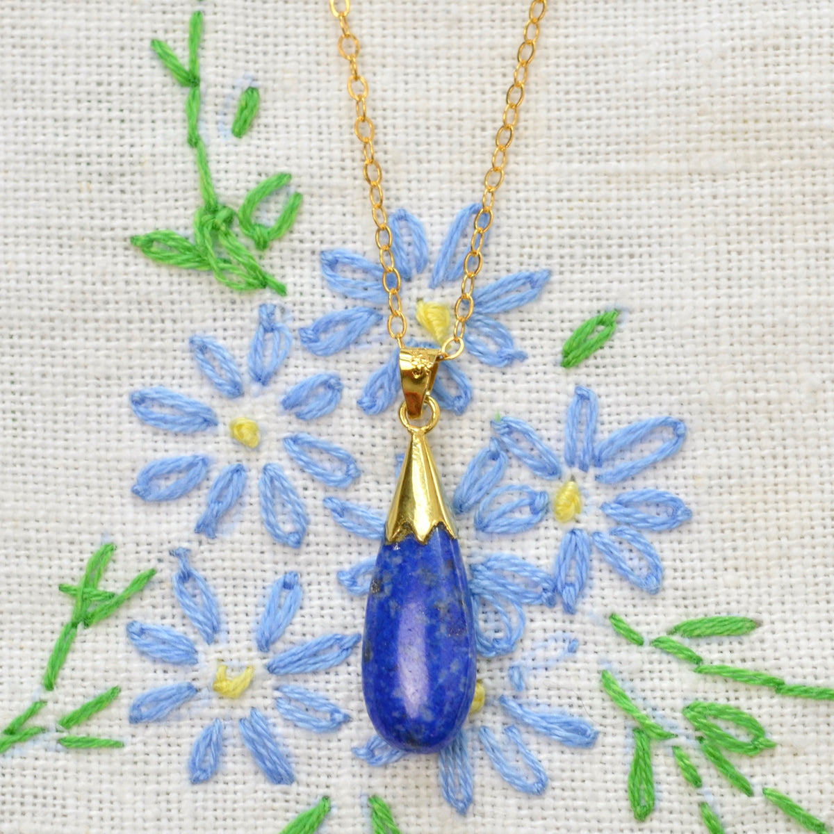 Vintage Lapis Lazuli and 14 Karat Gold Drop Necklace