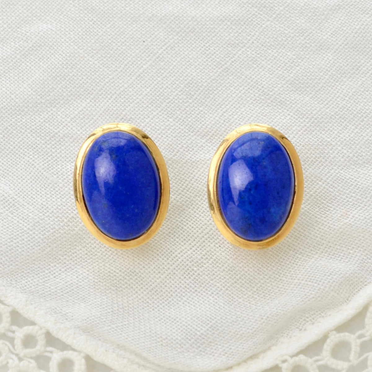 Vintage Lapis Lazuli and 14 Karat Gold Earrings