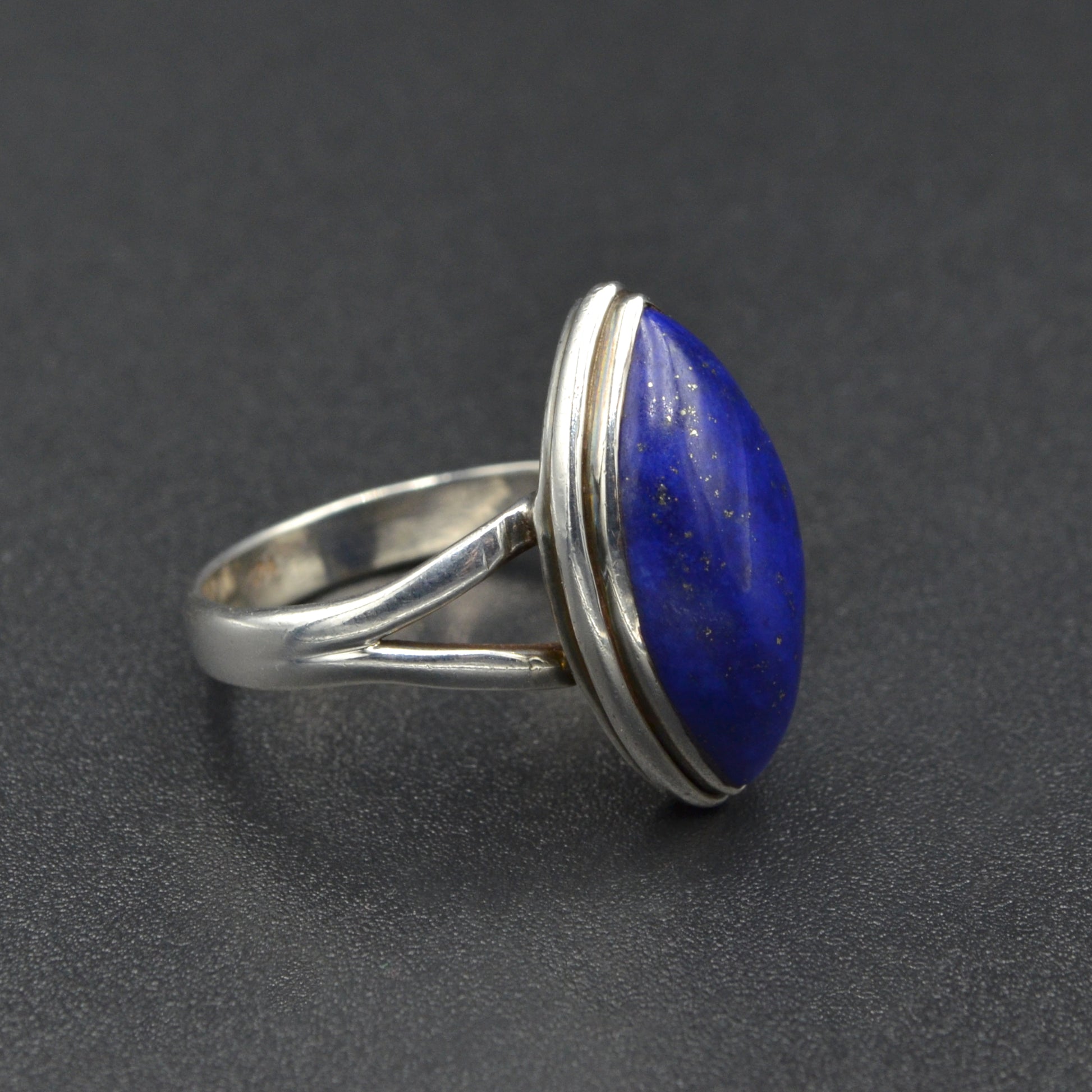 Vintage Lapis Lazuli and Sterling Silver Ring