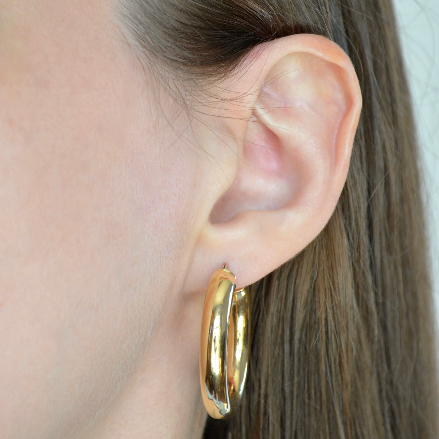 Vintage Chunky Oval 14k Gold Hoop Earrings