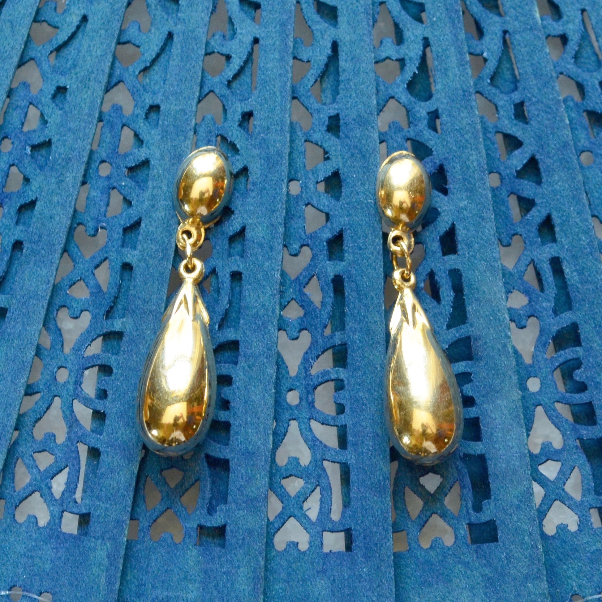Vintage 14k Gold Teardrop Earrings – Marika Gems