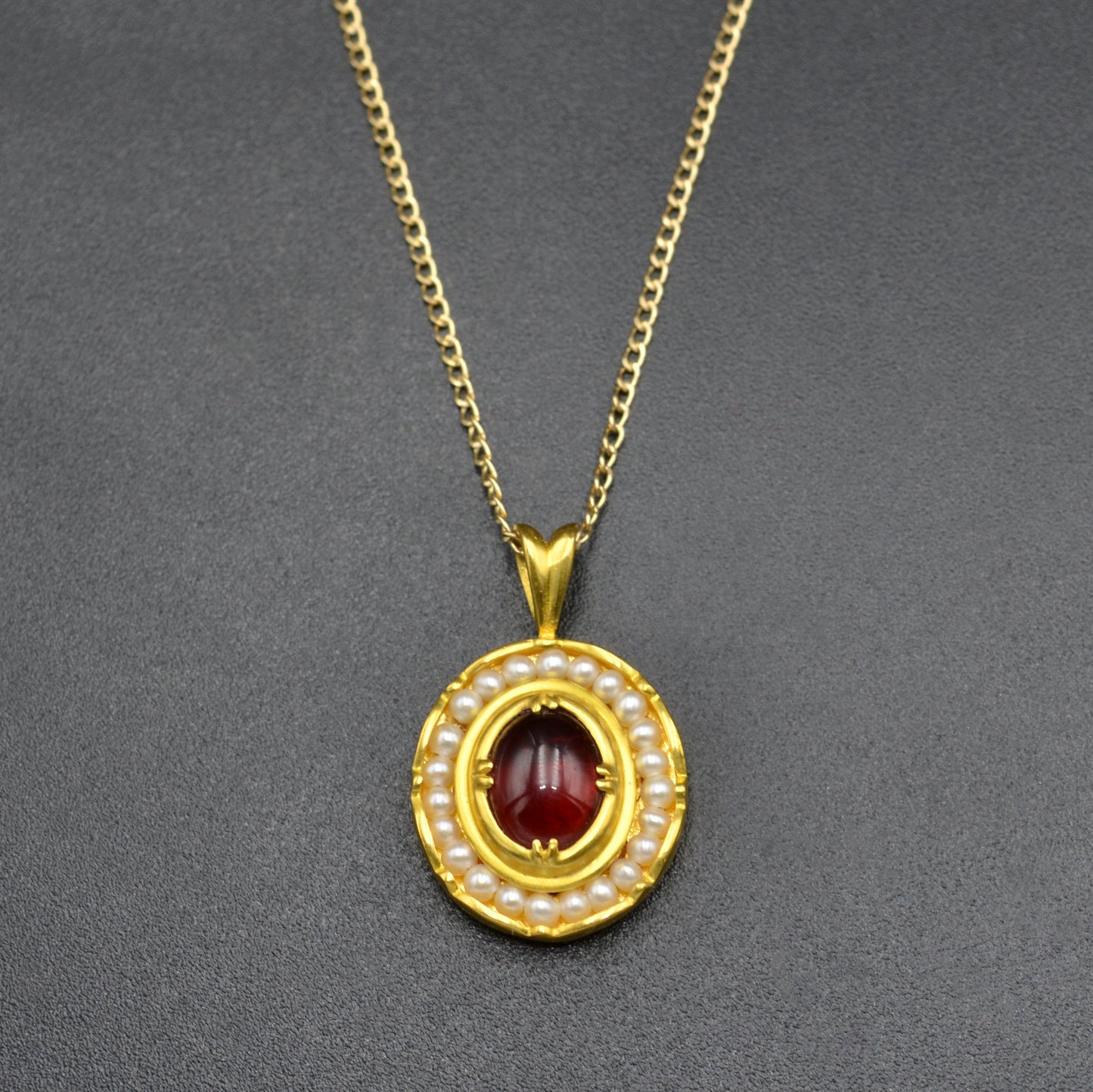 Vintage MMA 14k Gold, Garnet And Pearl Pendant Necklace