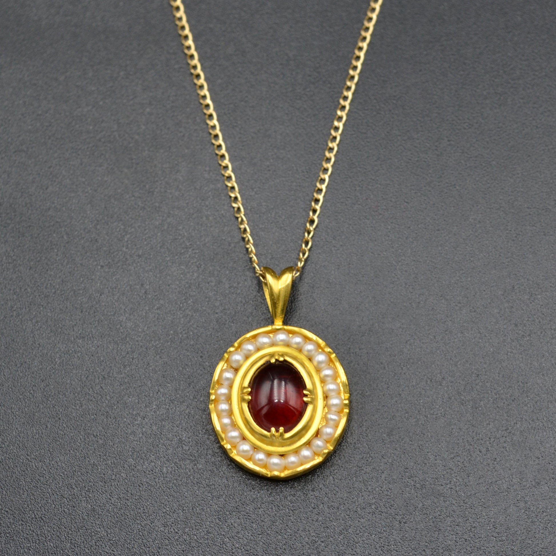 Vintage MMA 14k Gold, Garnet And Pearl Pendant Necklace