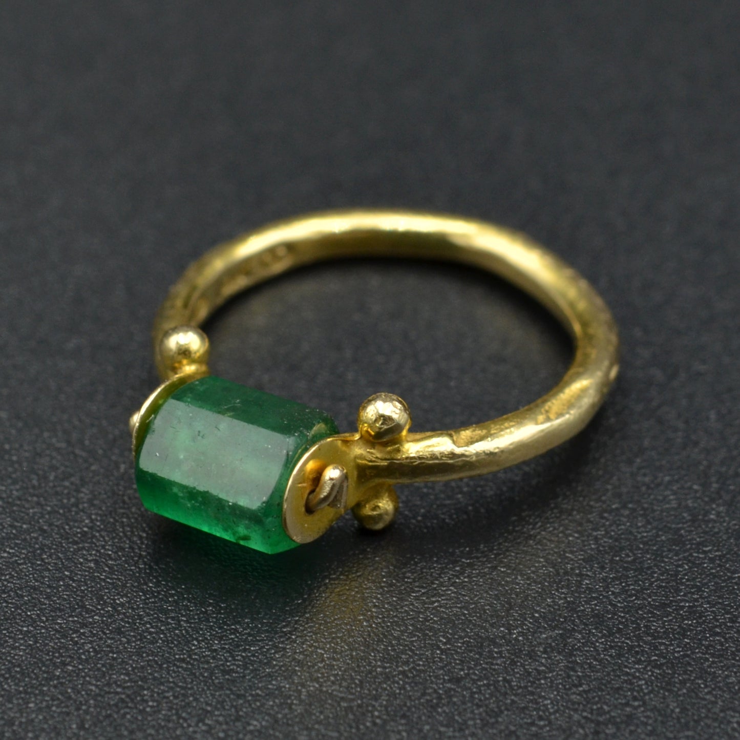 Vintage Metropolitan Museum of Art Emerald and 14k Gold Ring
