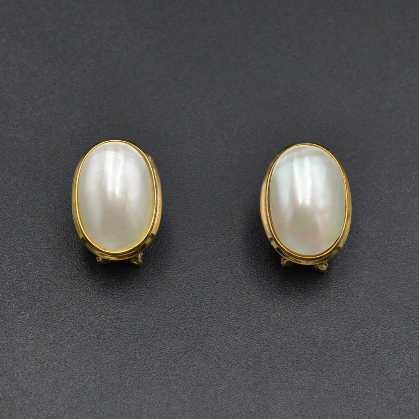 Vintage 14k Gold Mabe Pearl Earrings