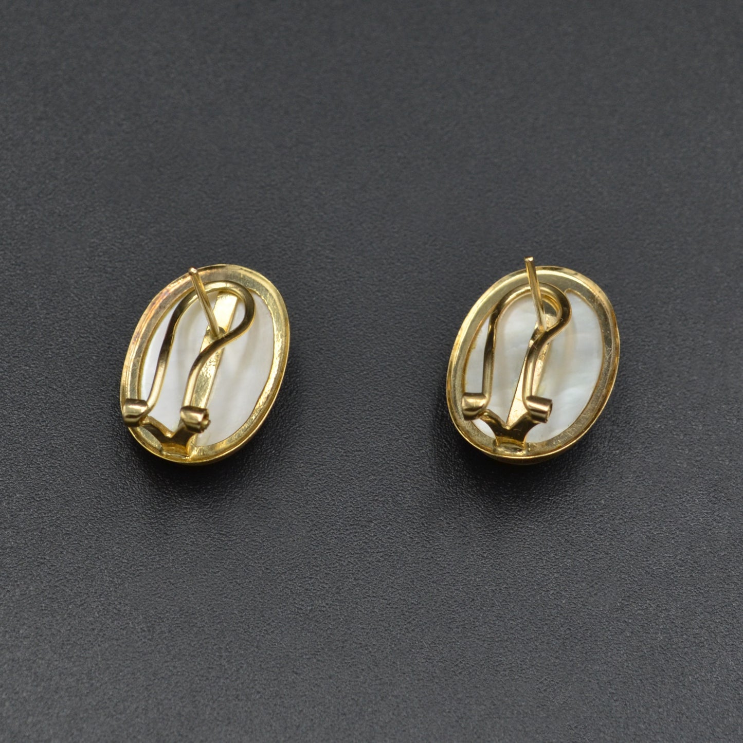 Vintage 14k Gold Mabe Pearl Earrings