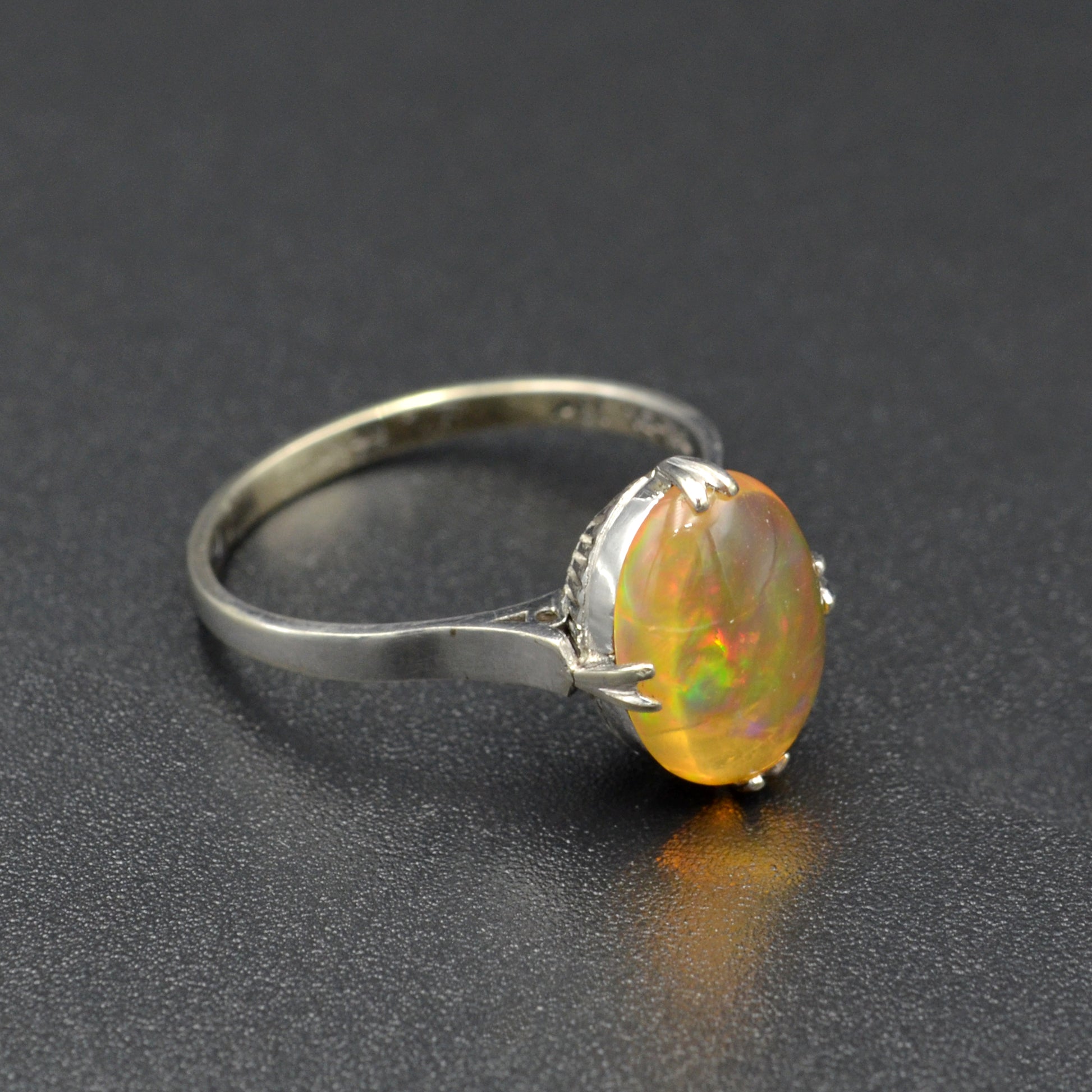 Antique Contra Luz Mexican Jelly Opal and 18k White Gold Ring