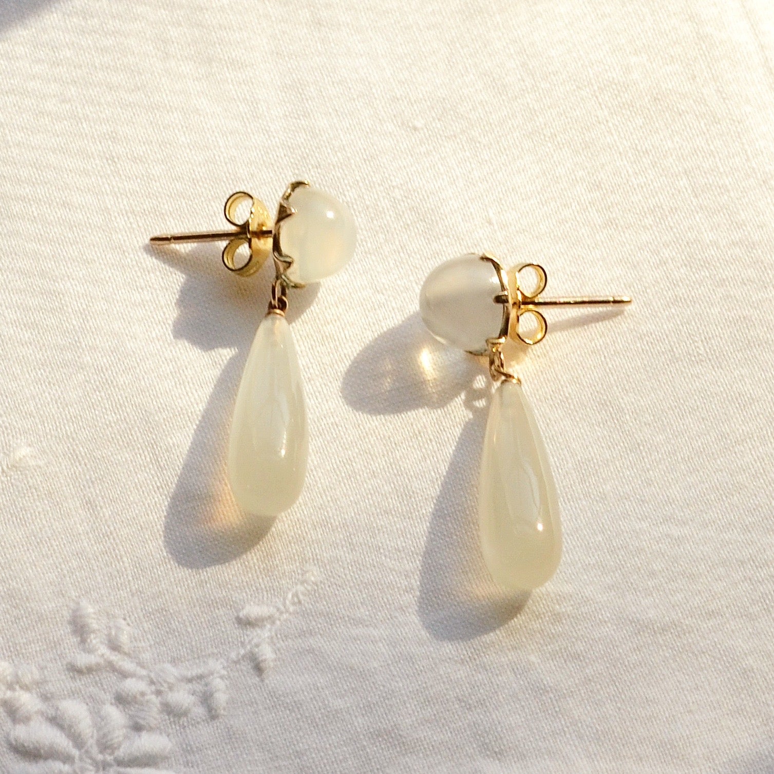 Vintage Moonstone and 10k Gold Drop Earrings