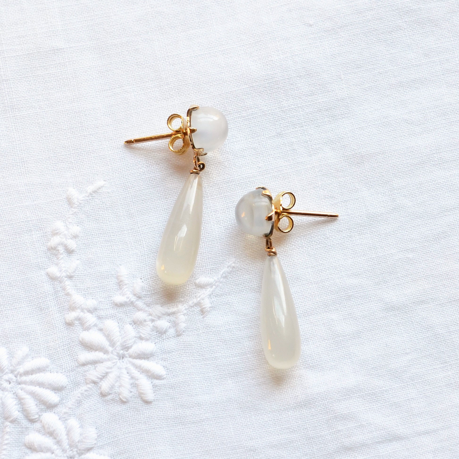 Vintage Moonstone and 10k Gold Drop Earrings