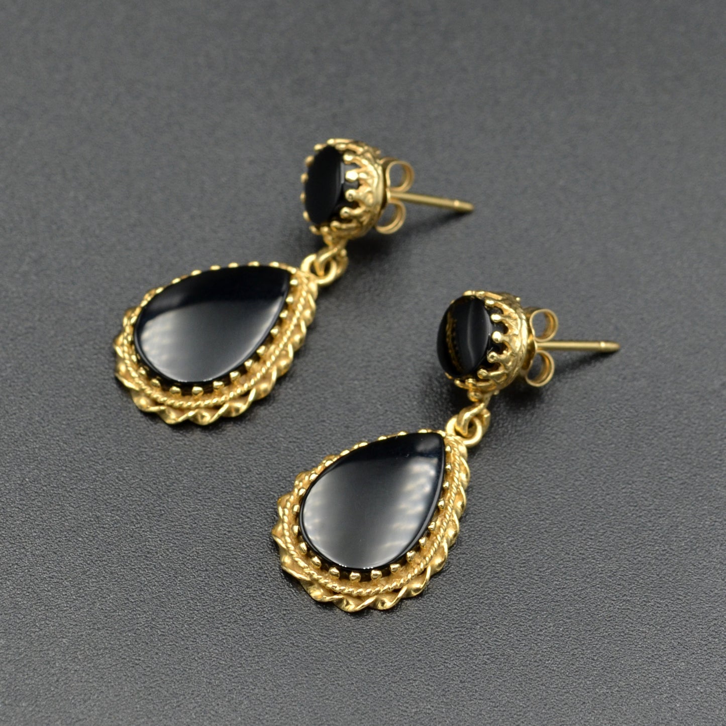 Vintage 14k Gold and Black Onyx Drop Earrings