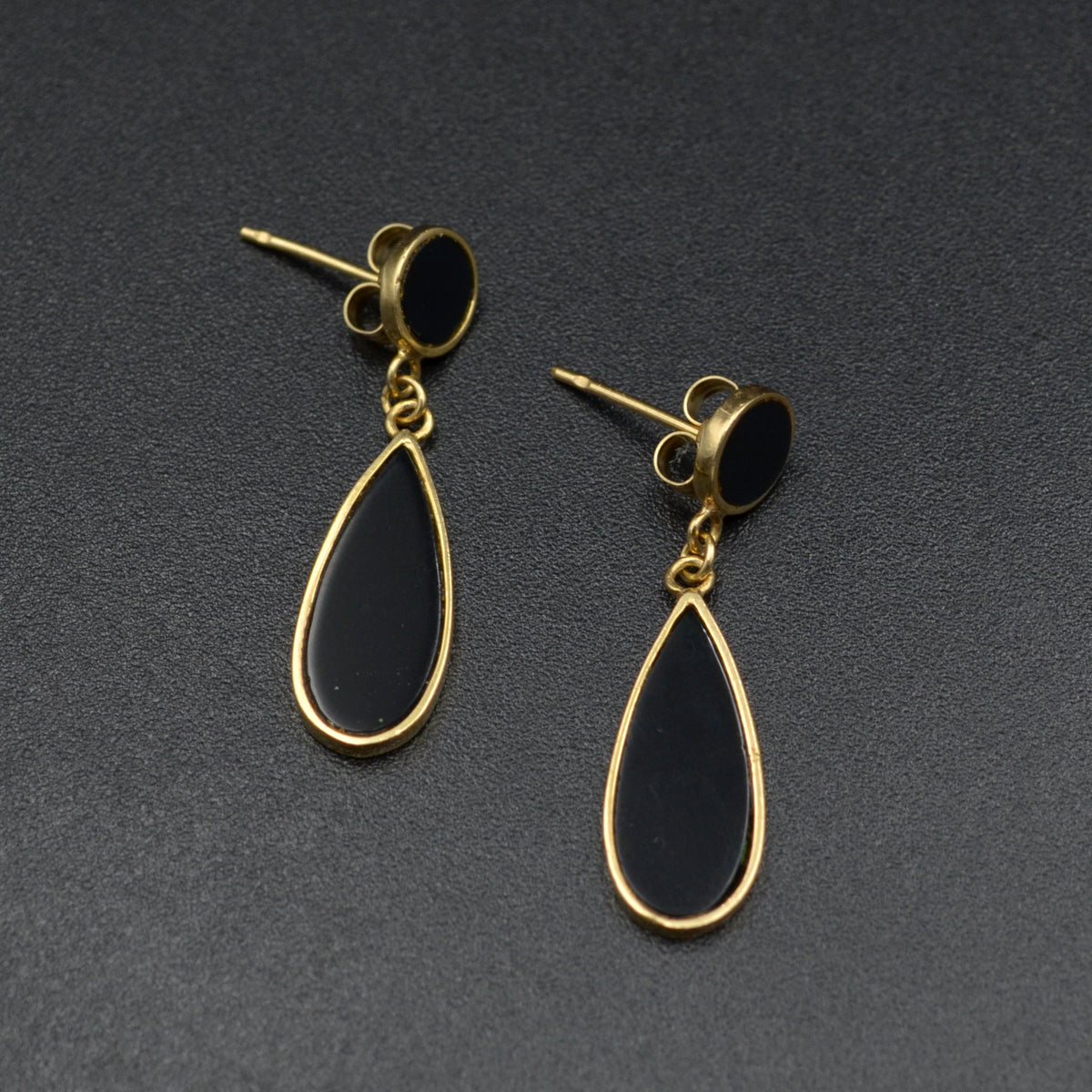 Vintage 14 Karat Gold and Black Onyx Drop Earrings