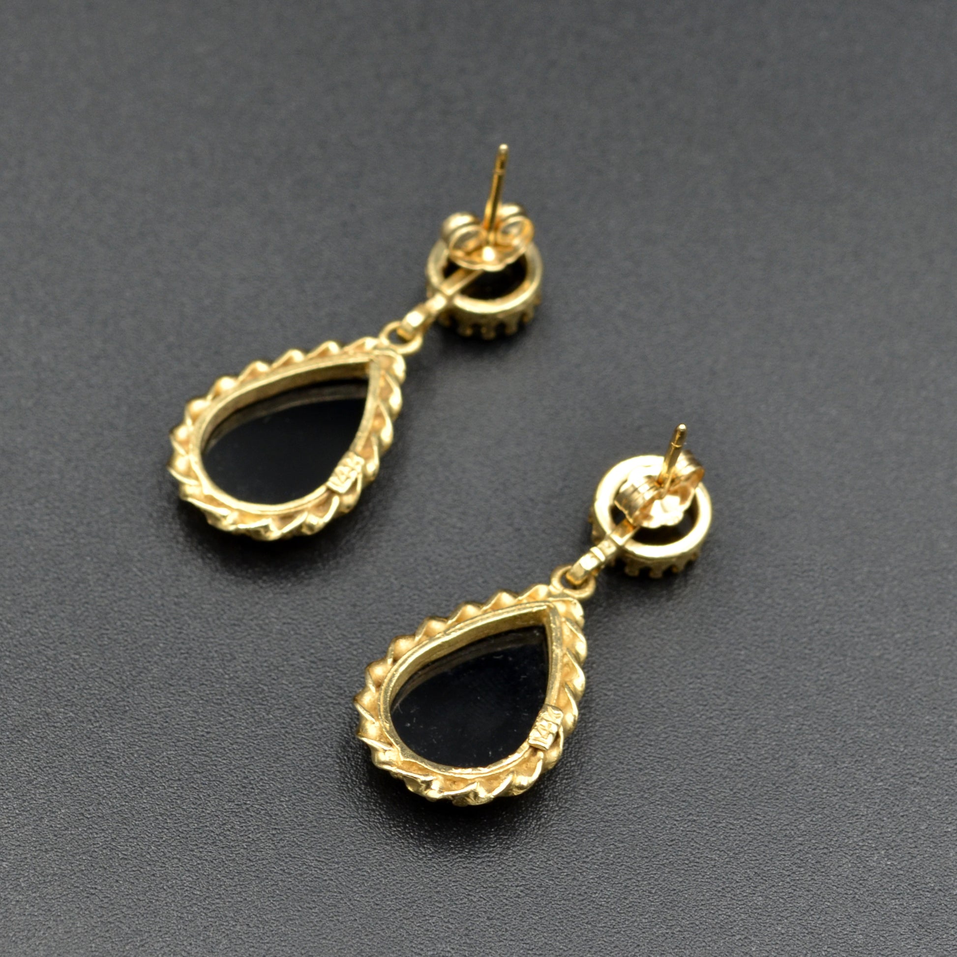 Vintage 14k Gold and Black Onyx Drop Earrings