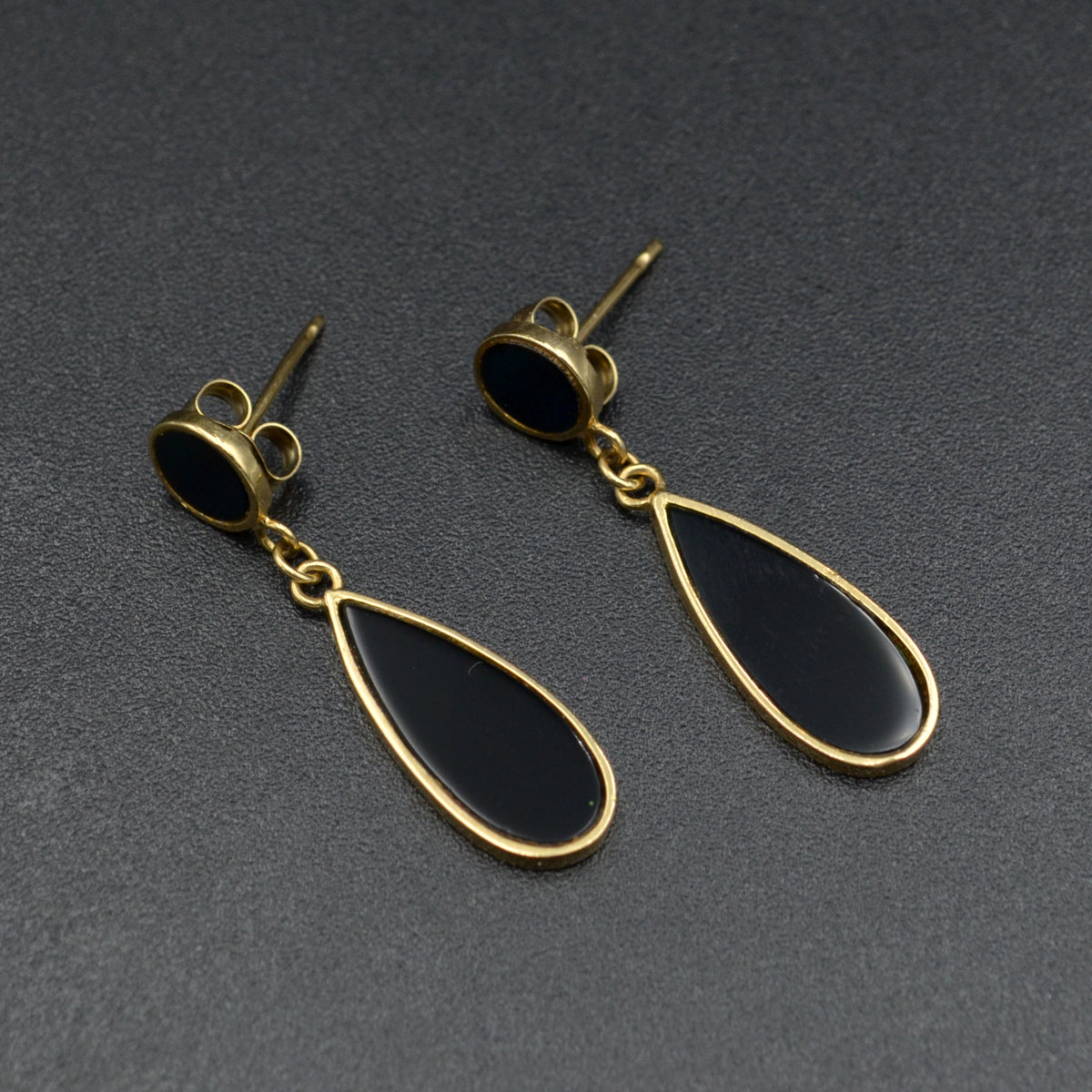 Vintage 14 Karat Gold and Black Onyx Drop Earrings