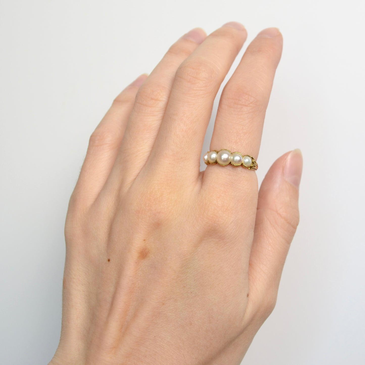 Antique Pearl and Gold Ring