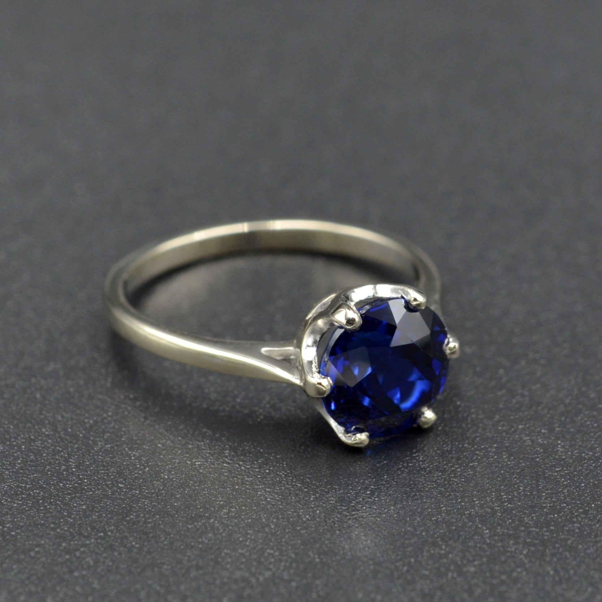 Lab Grown (Synthetic) Sapphire and 10k White Gold Solitaire Ring
