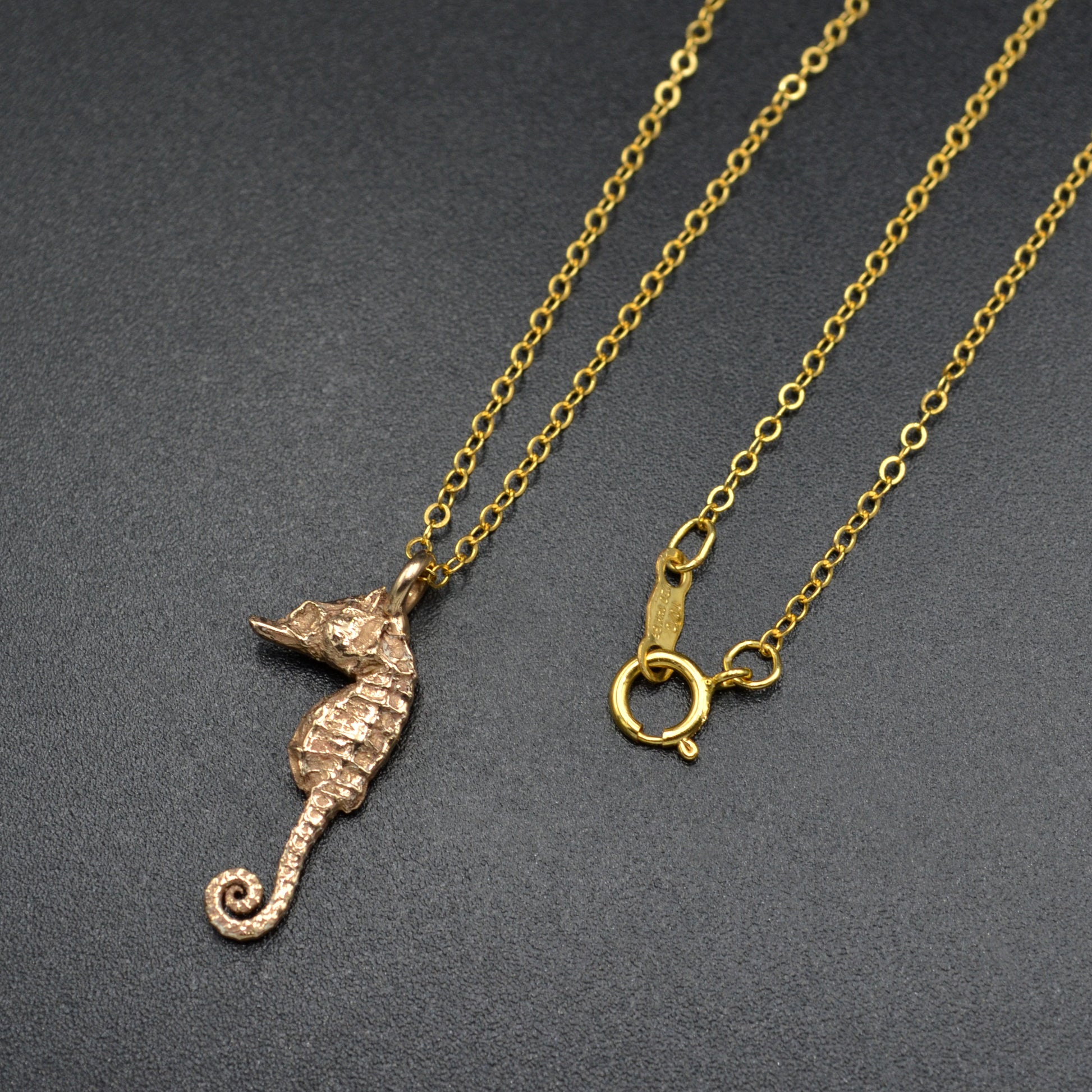 Vintage 14k Gold Seahorse Pendant Necklace