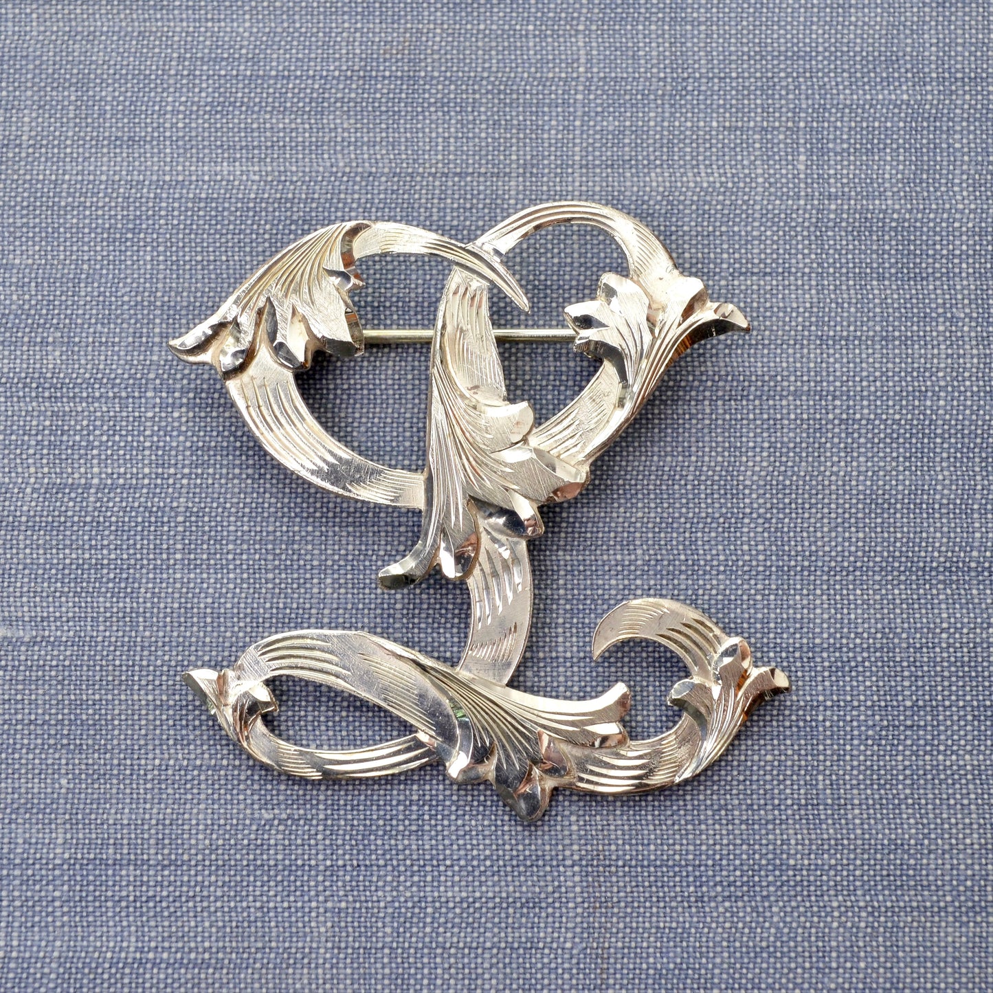 Vintage Sterling Silver Cursive L Brooch