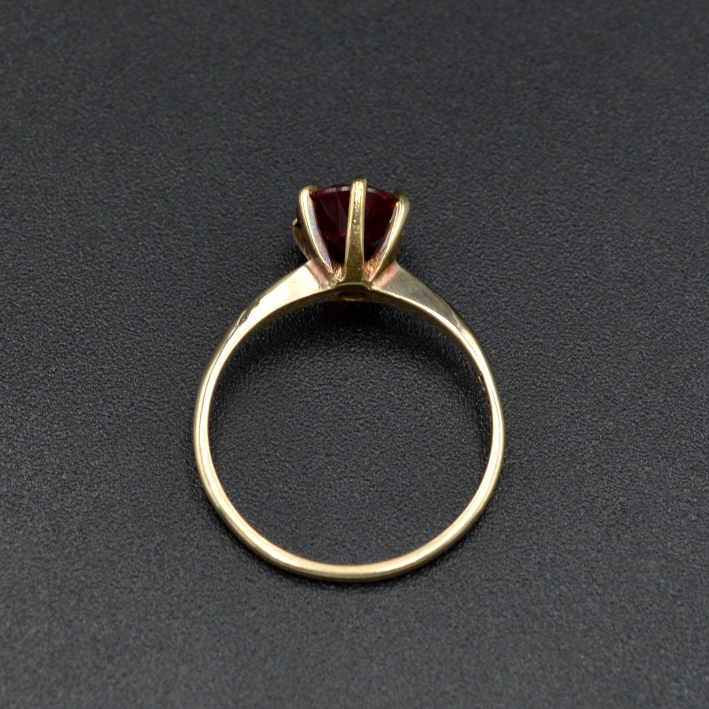 Vintage Synthetic Ruby and 10k Gold Ring