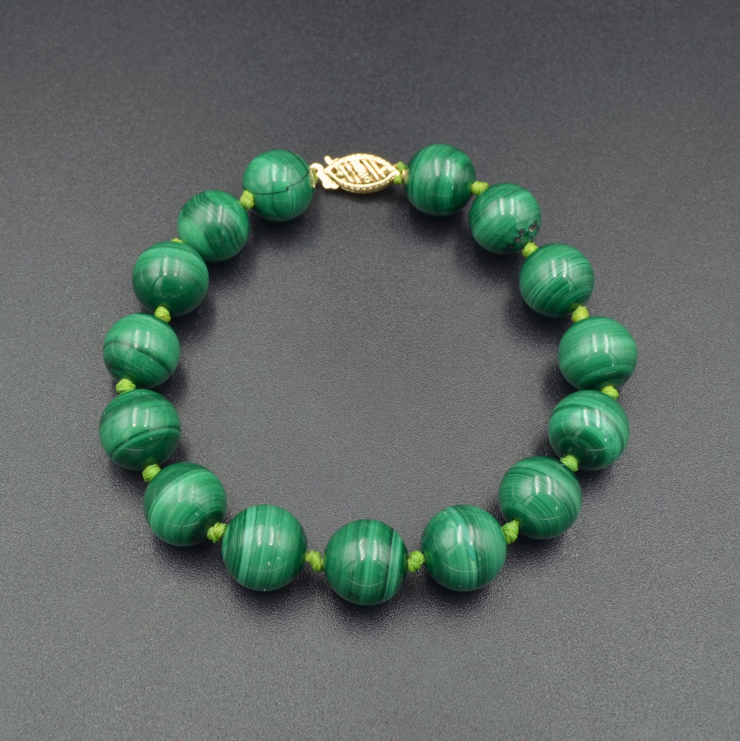 Vintage 14k Gold and Knotted Malachite Beaded Bracelet