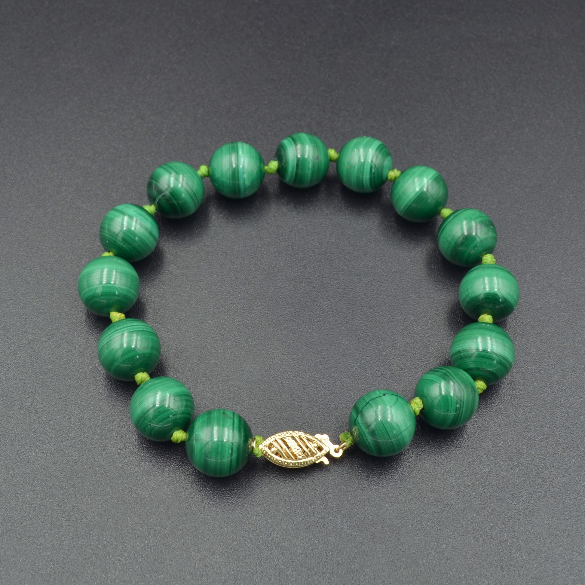 Vintage 14k Gold and Knotted Malachite Beaded Bracelet