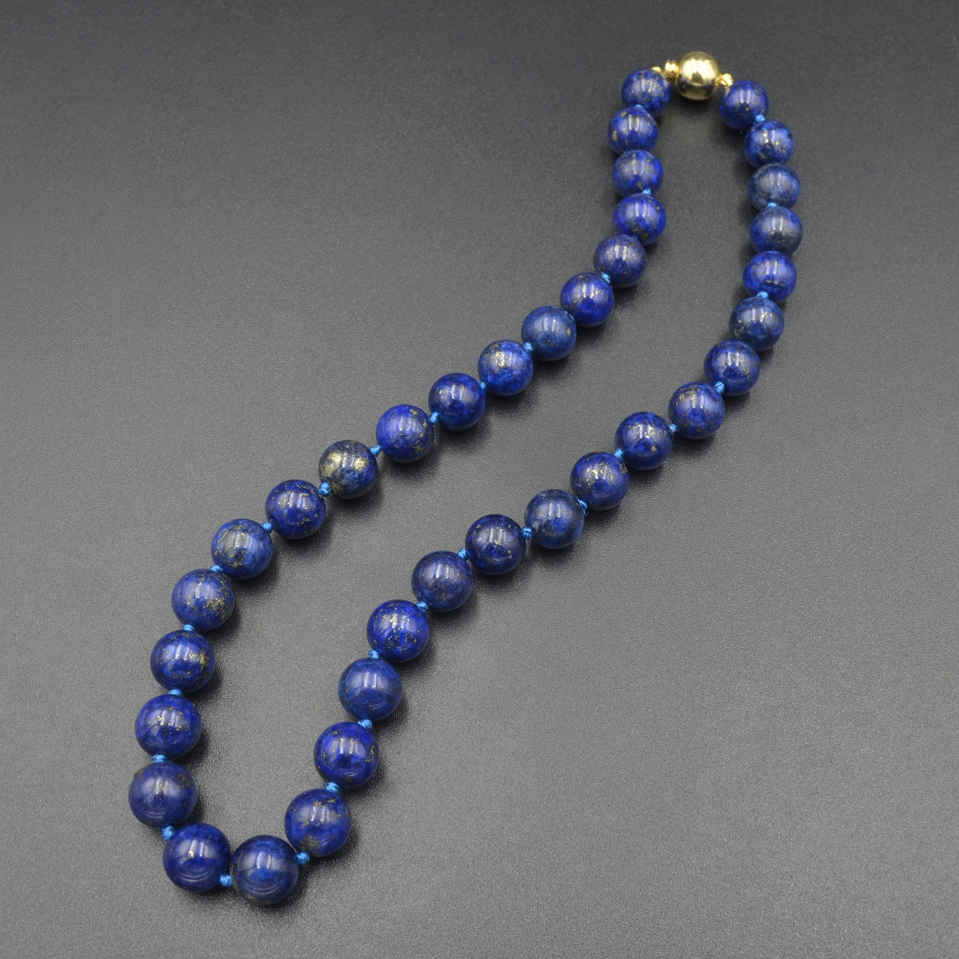 Luxe Vintage 18k Gold and Lapis Lazuli Beaded Collar Necklace