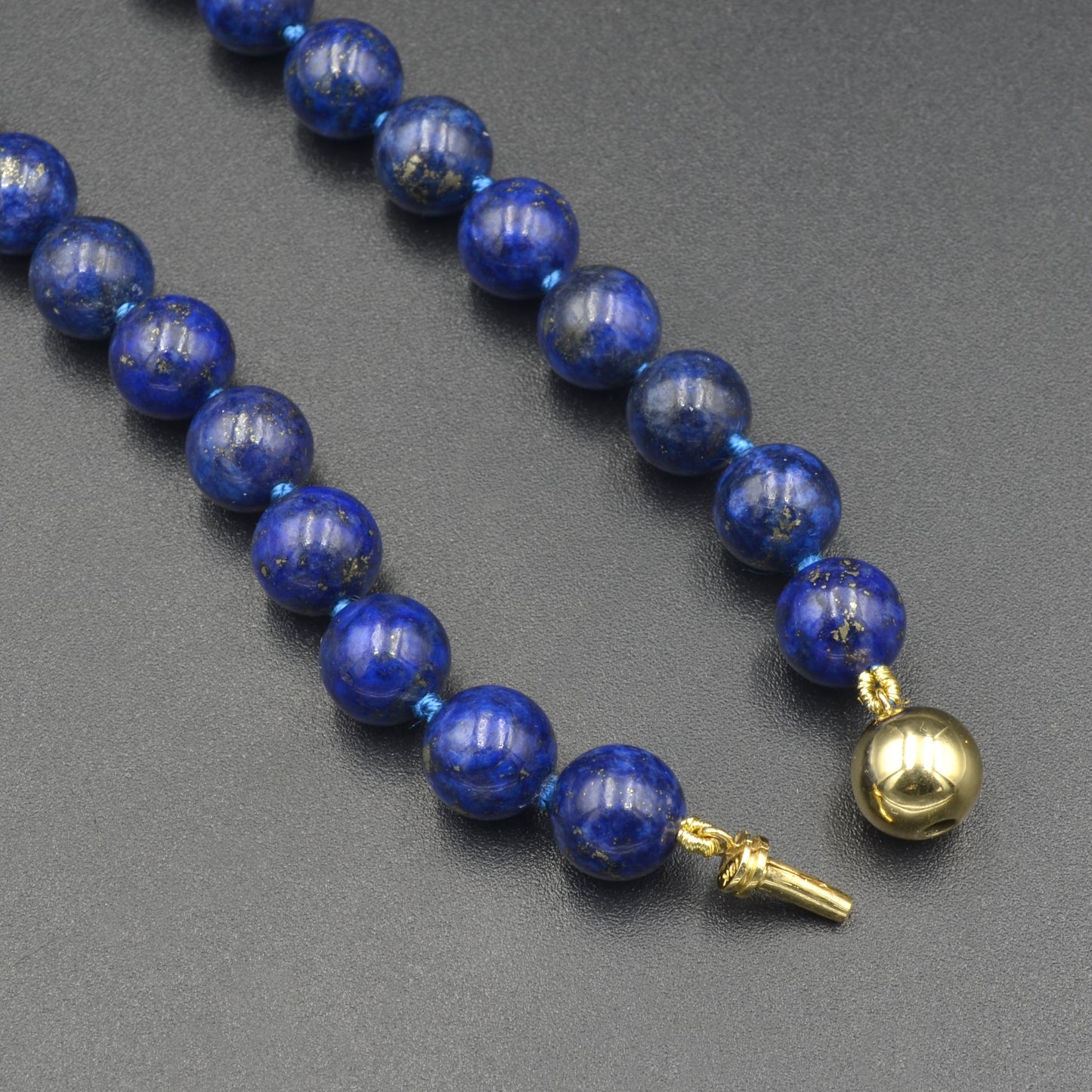 Luxe Vintage 18k Gold and Lapis Lazuli Beaded Collar Necklace